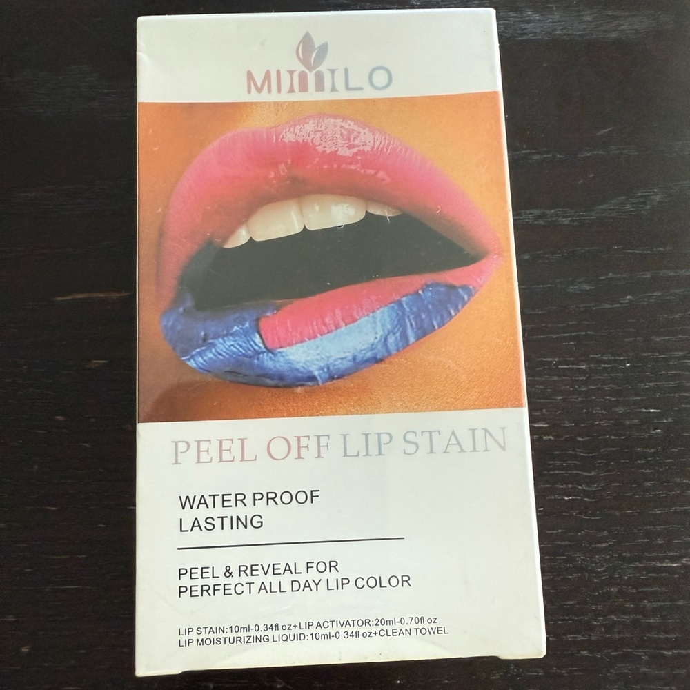 Peel off lip stain